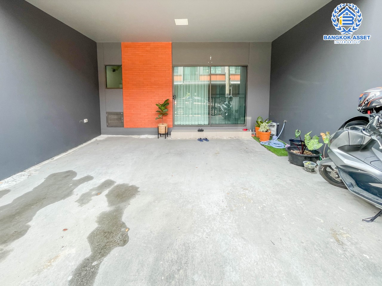 ทาวน์เฮ้าส์มือสองย่านนนทบุรี ม.สิริเพลส ราชพฤกษ์-รัตนาธิเบศร์ ฟังก์ชัน 4 ห้องนอน 3 ห้องน้ำ 2 ที่จอดรถ สภาพสวย ทำเลเยี่ยม เชื่อมต่อถ.รัตนาธิเบศร์, ถ.กาญจนาภิเษก, ถ.บางกรวย-ไทรน้อย, ถ.ชัยพฤกษ์ ใกล้เซ็นทรัลเวสต์เกต และรถไฟฟ้าสายสีม่วง "สถานีบางพลู"